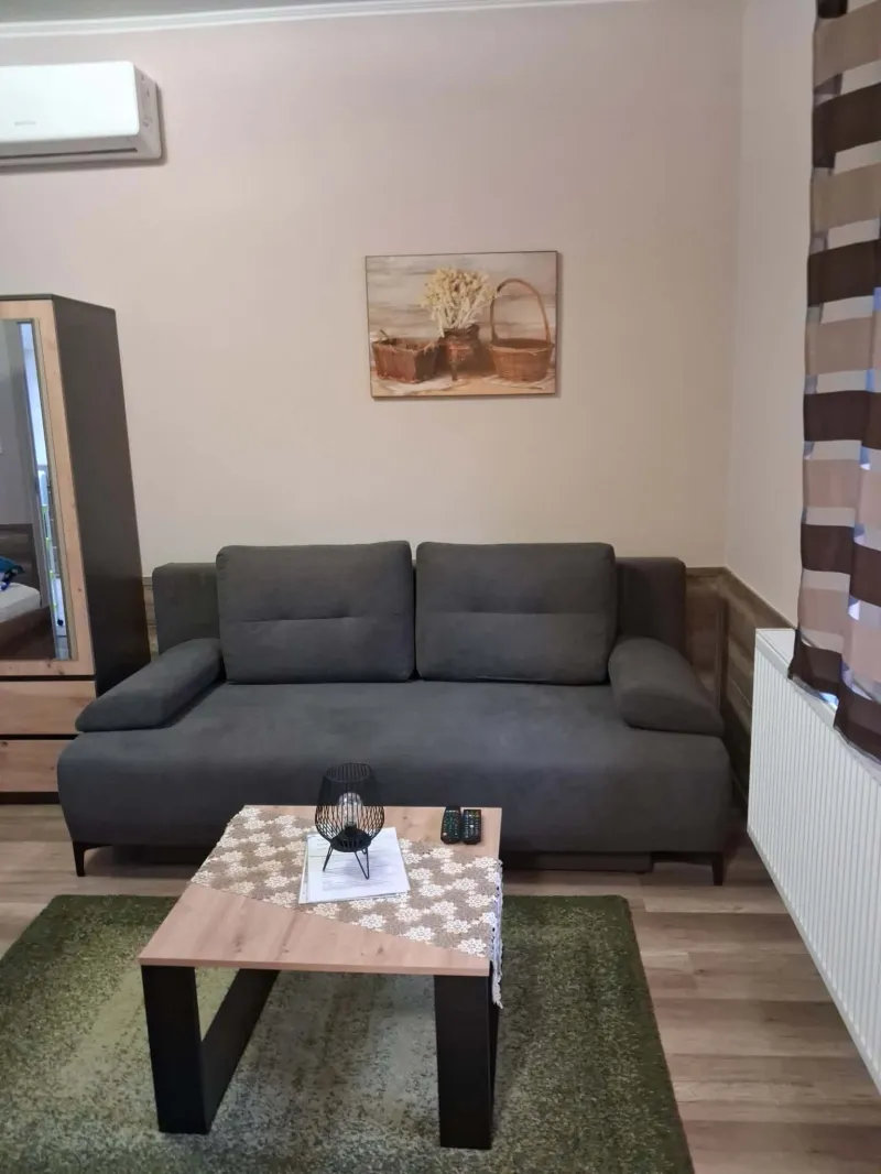 Fónagy Apartmanok és Grill Műhely - Lapozó 1