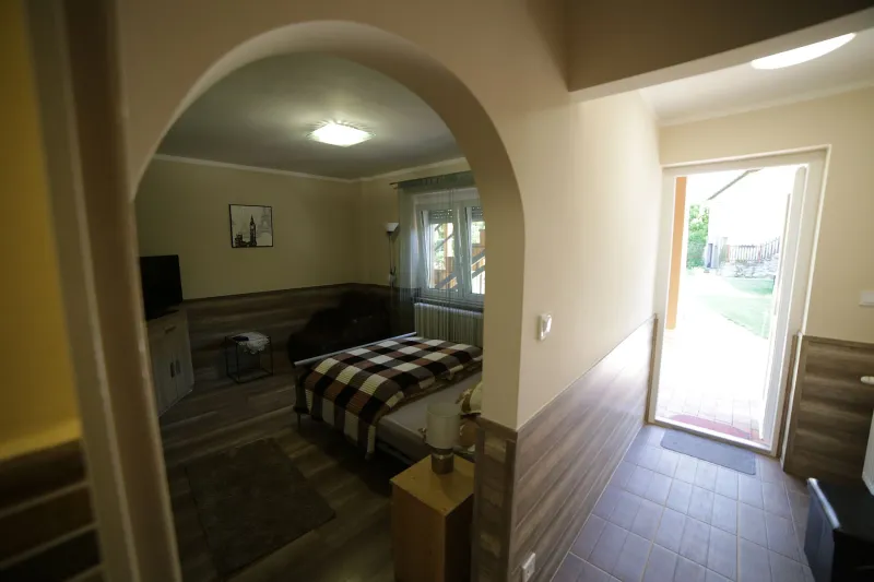Fónagy Apartmanok és Grill Műhely - Lapozó 1